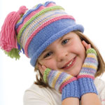 Moda Beanie and fingerless gloves knirtting pattern